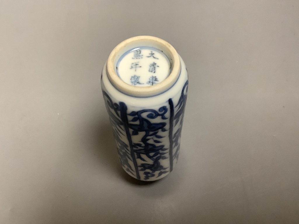 A Chinese blue and white 'lingzhi' snuff bottle, height 10cm